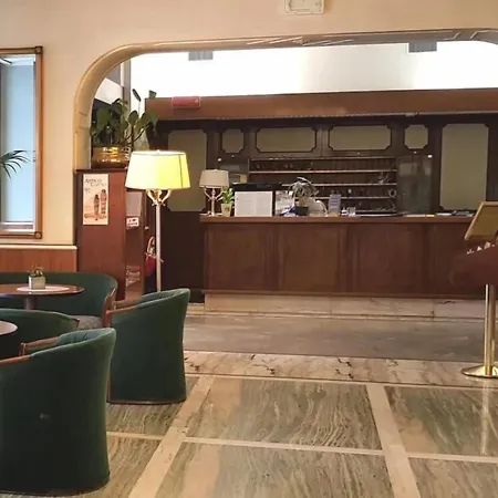 Отель Milano 3*